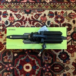 Amika Hair Waver